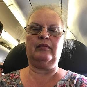 Meet your Posher, Pam